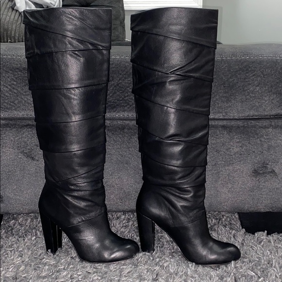 Beautiful black knee high boots. - Picture 2 of 6